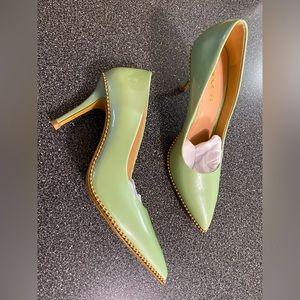 Coach Waverly Pump with Beadchain - Leaf Green - Size 8.5